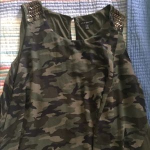 Plus size sleeveless shirt
